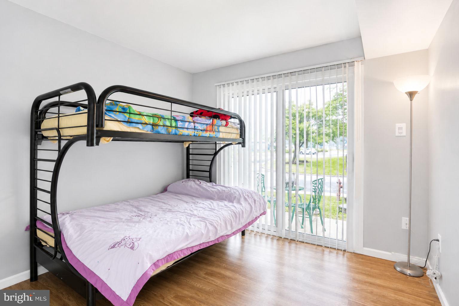VILLAGE SHIRES - Residential