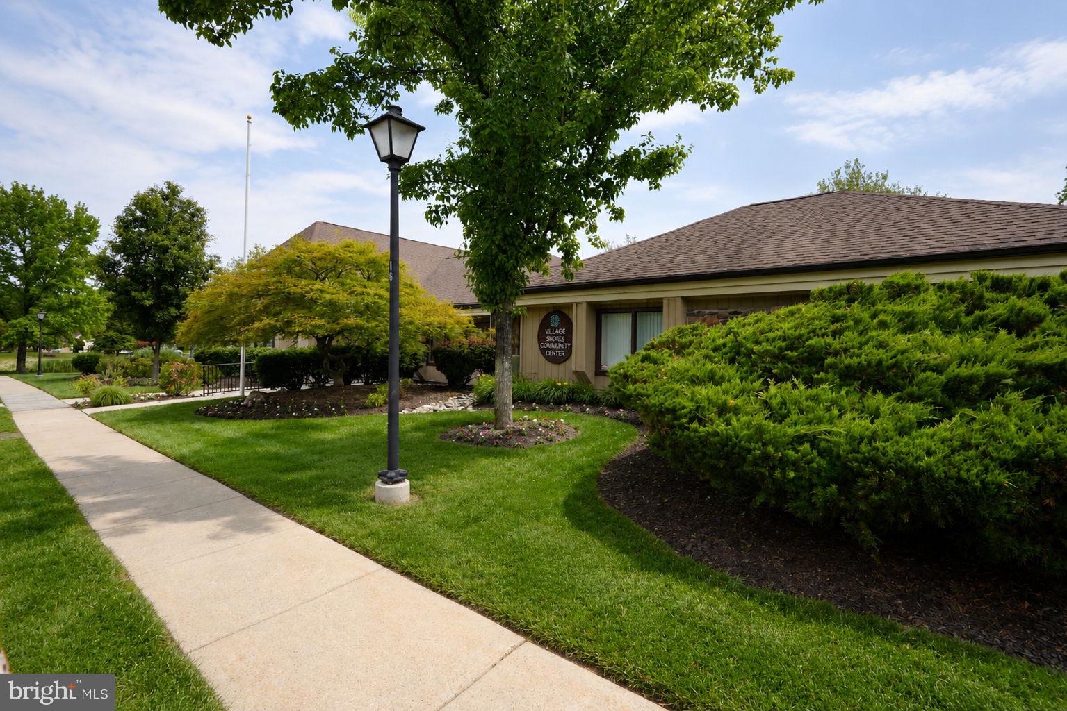 VILLAGE SHIRES - Residential