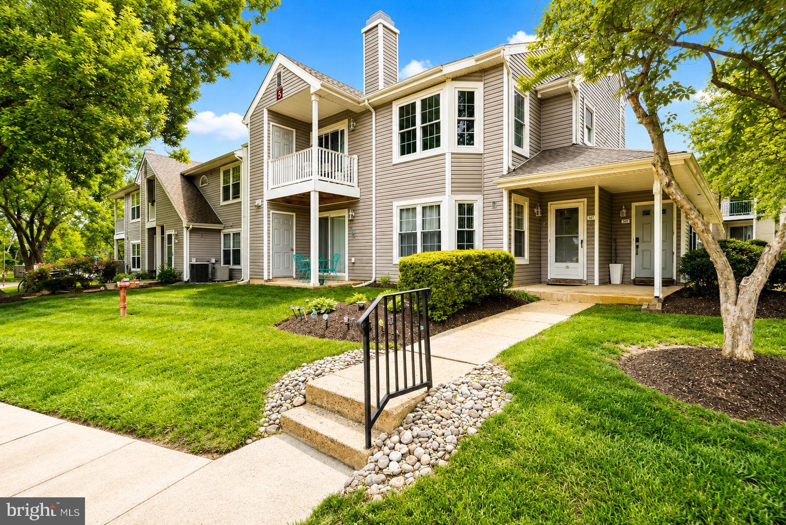 VILLAGE SHIRES - Residential