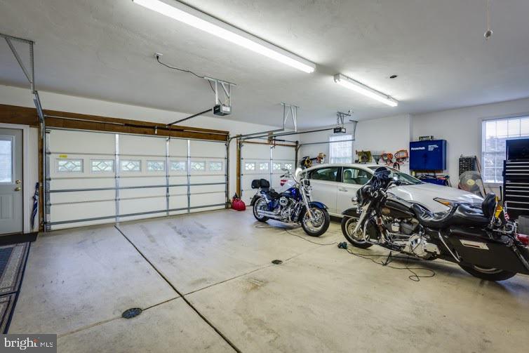 HUNTERS RIDGE - Residential