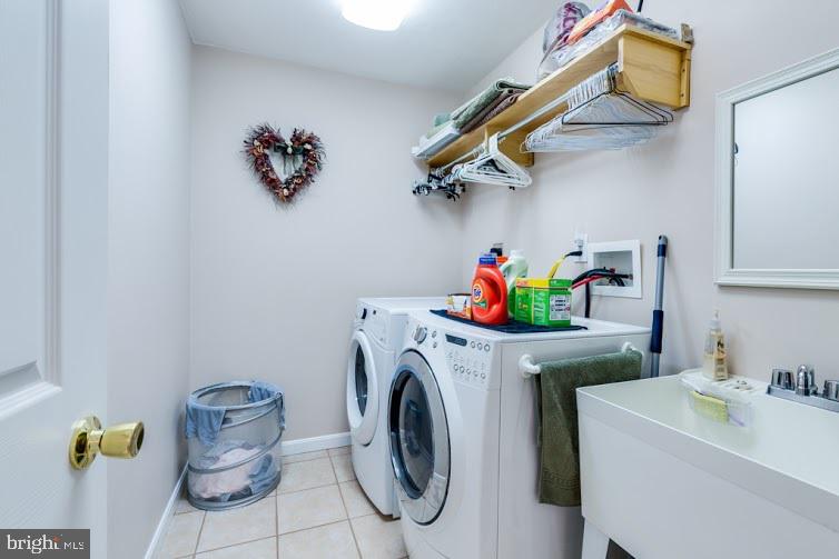 HUNTERS RIDGE - Residential