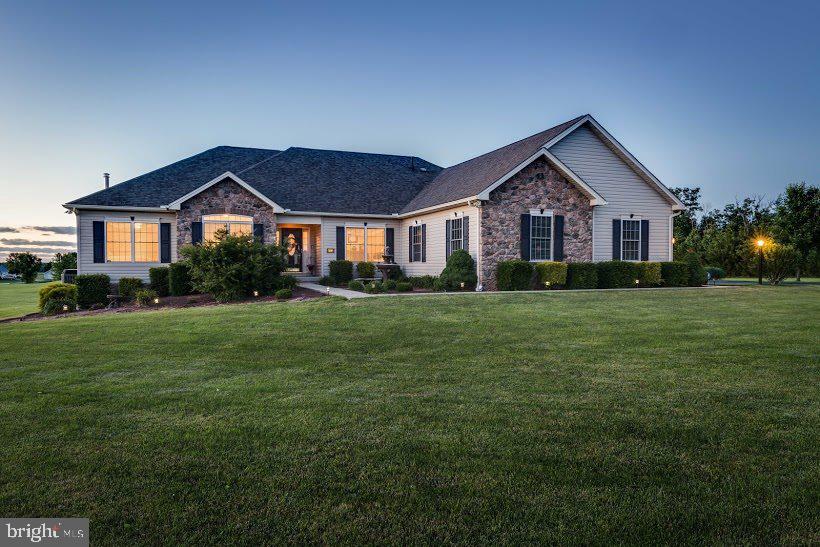 HUNTERS RIDGE - Residential