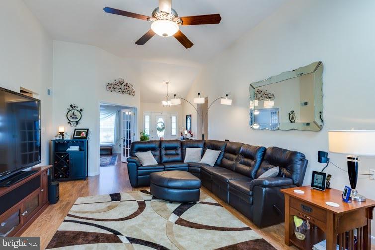 HUNTERS RIDGE - Residential