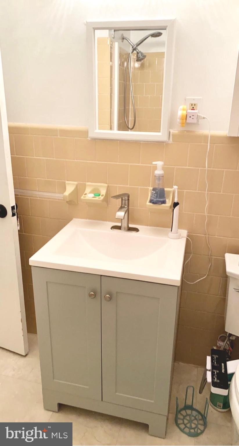 ROCKCREST - Residential Lease