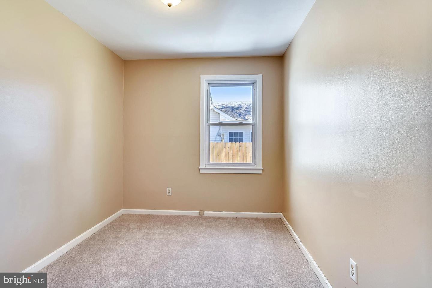 ROCKCREST - Residential Lease