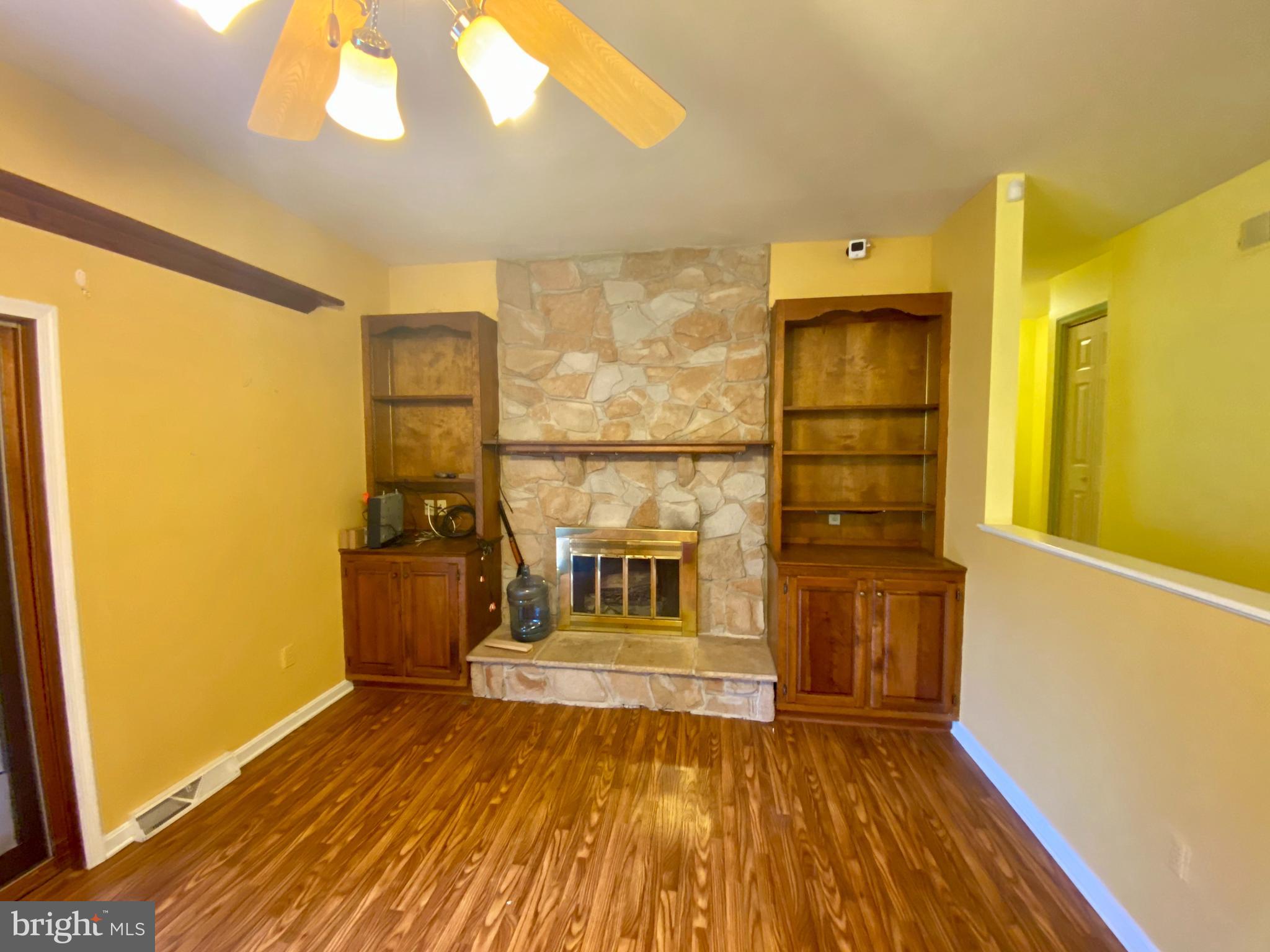 HOLTWOOD - Residential