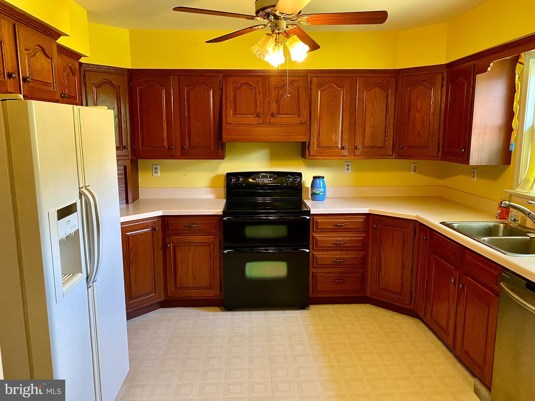 HOLTWOOD - Residential