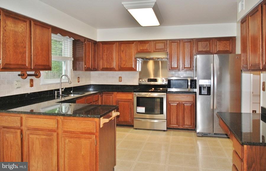 FALLS BEND - Residential Lease