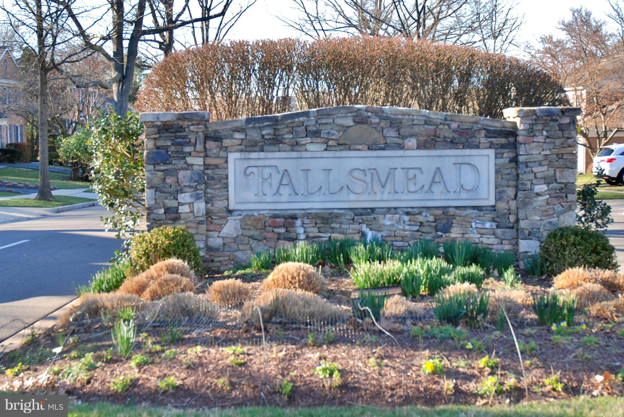 FALLS BEND - Residential Lease