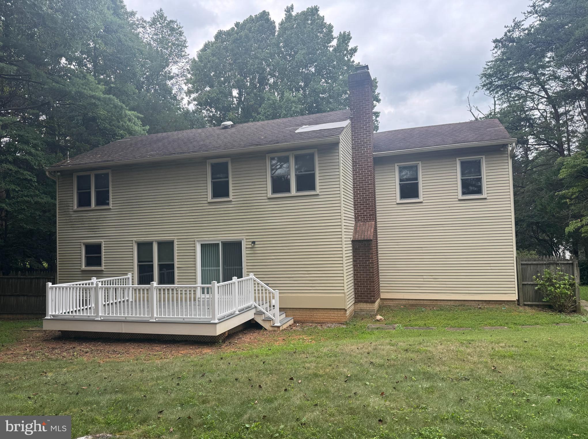 FALLS BEND - Residential Lease