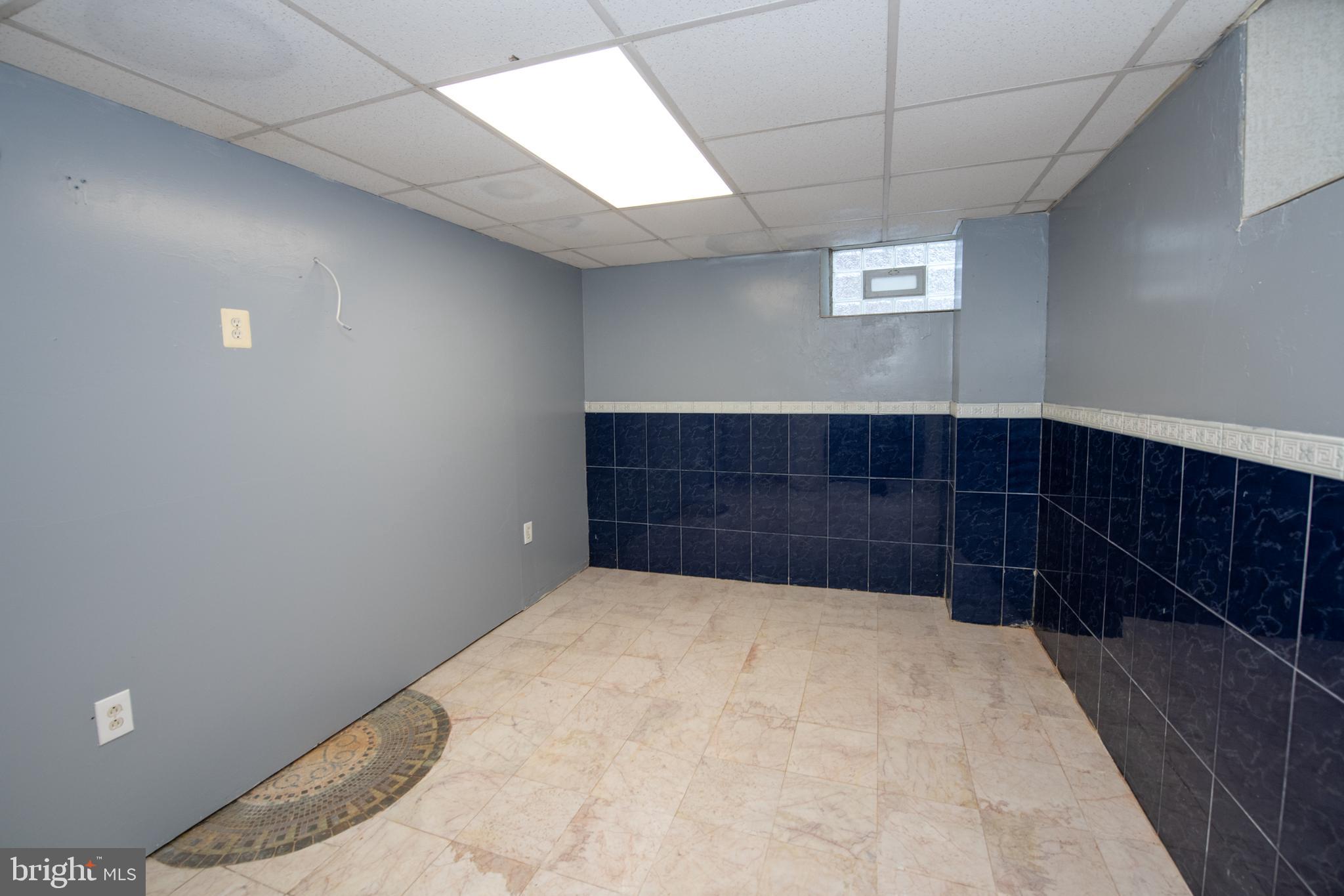 CHELTENHAM - Residential