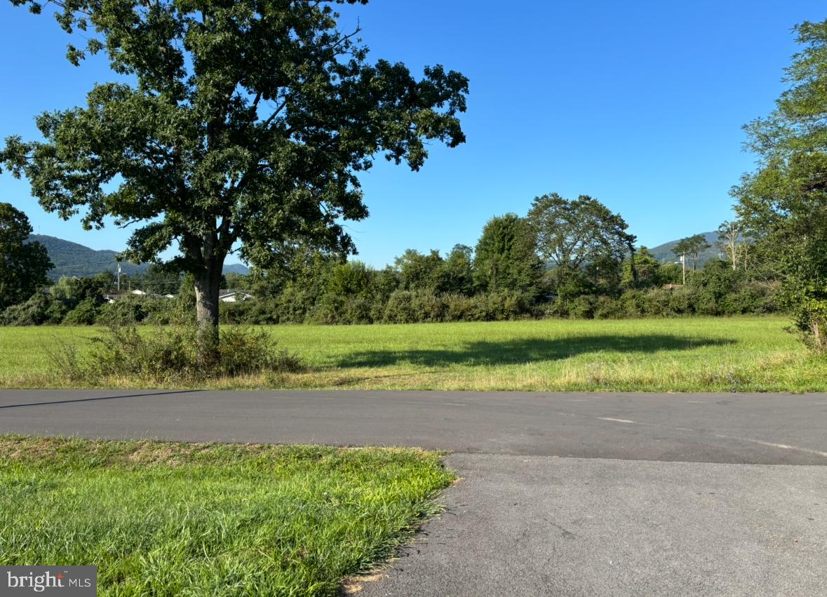 QUAIL VALLEY ESTATES - Residential