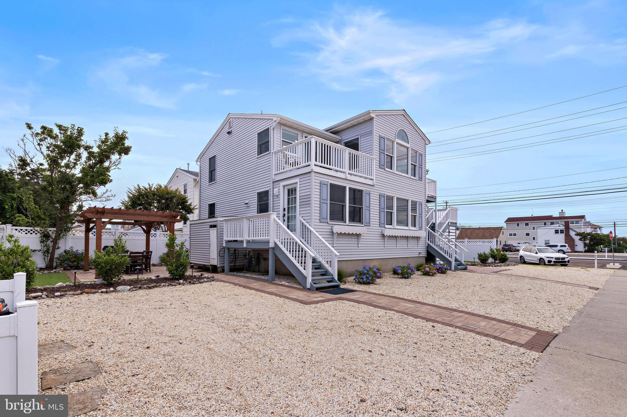 6203 LONG BEACH BLVD