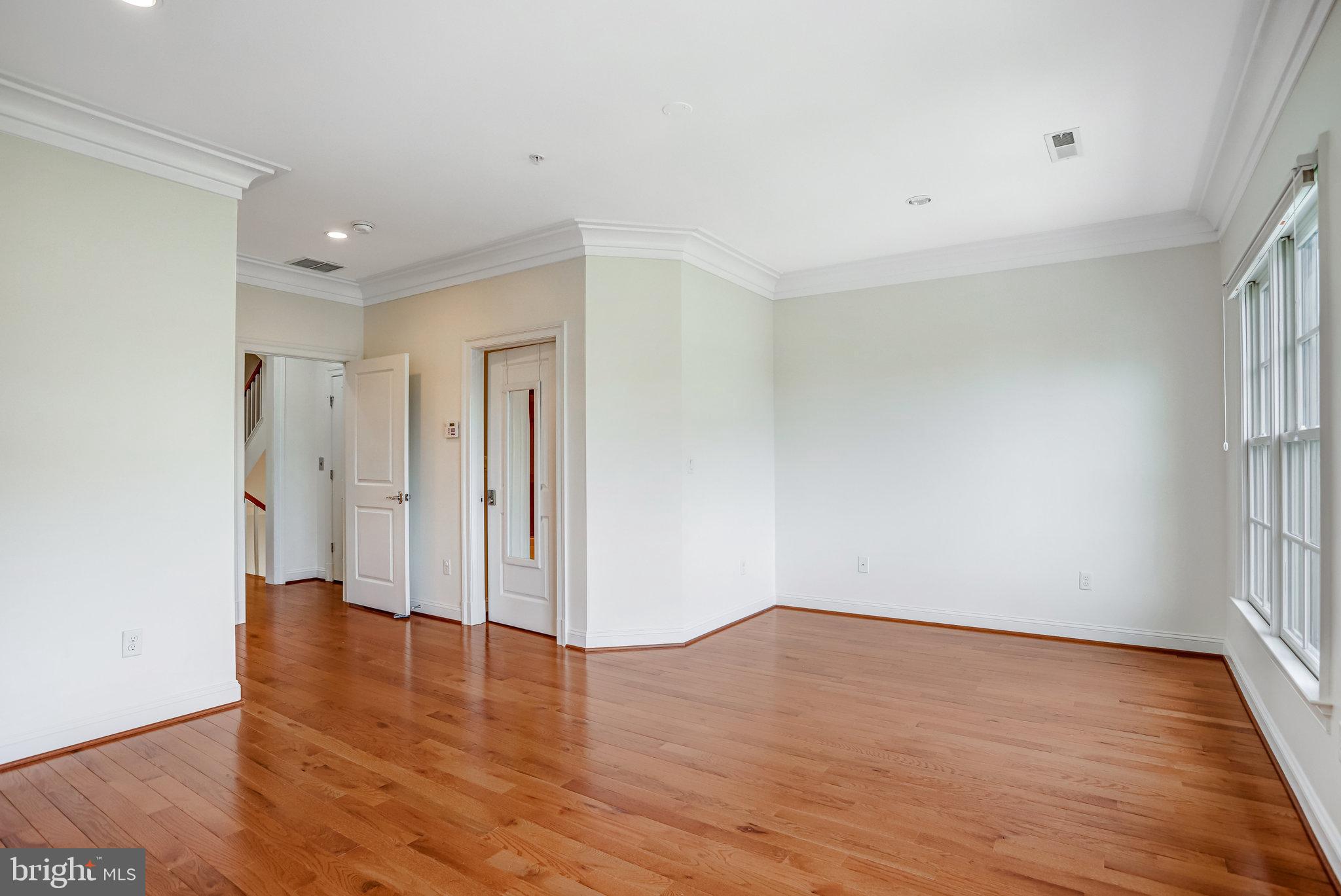 SYMPHONY PARK - Residential