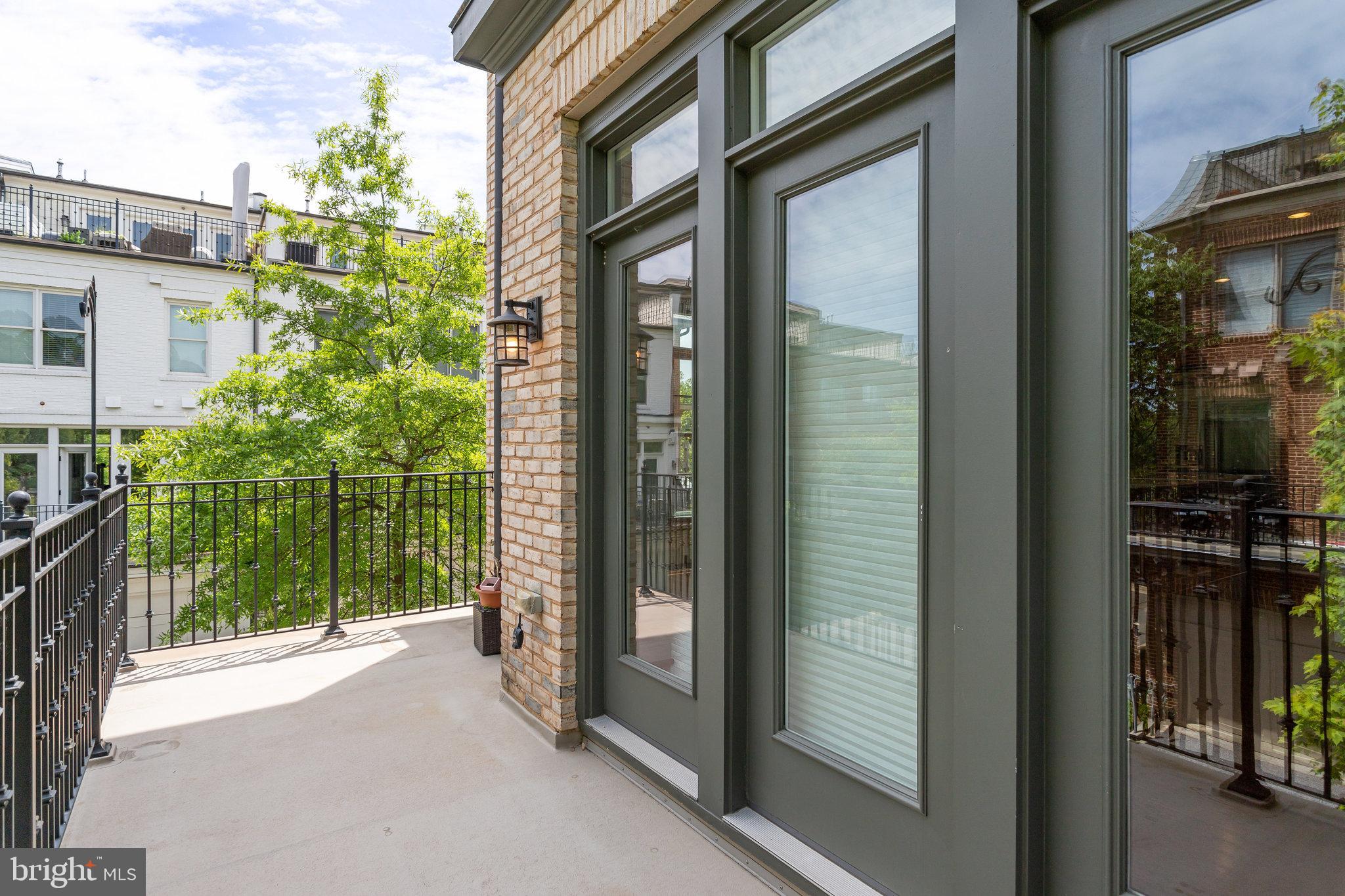 SYMPHONY PARK - Residential