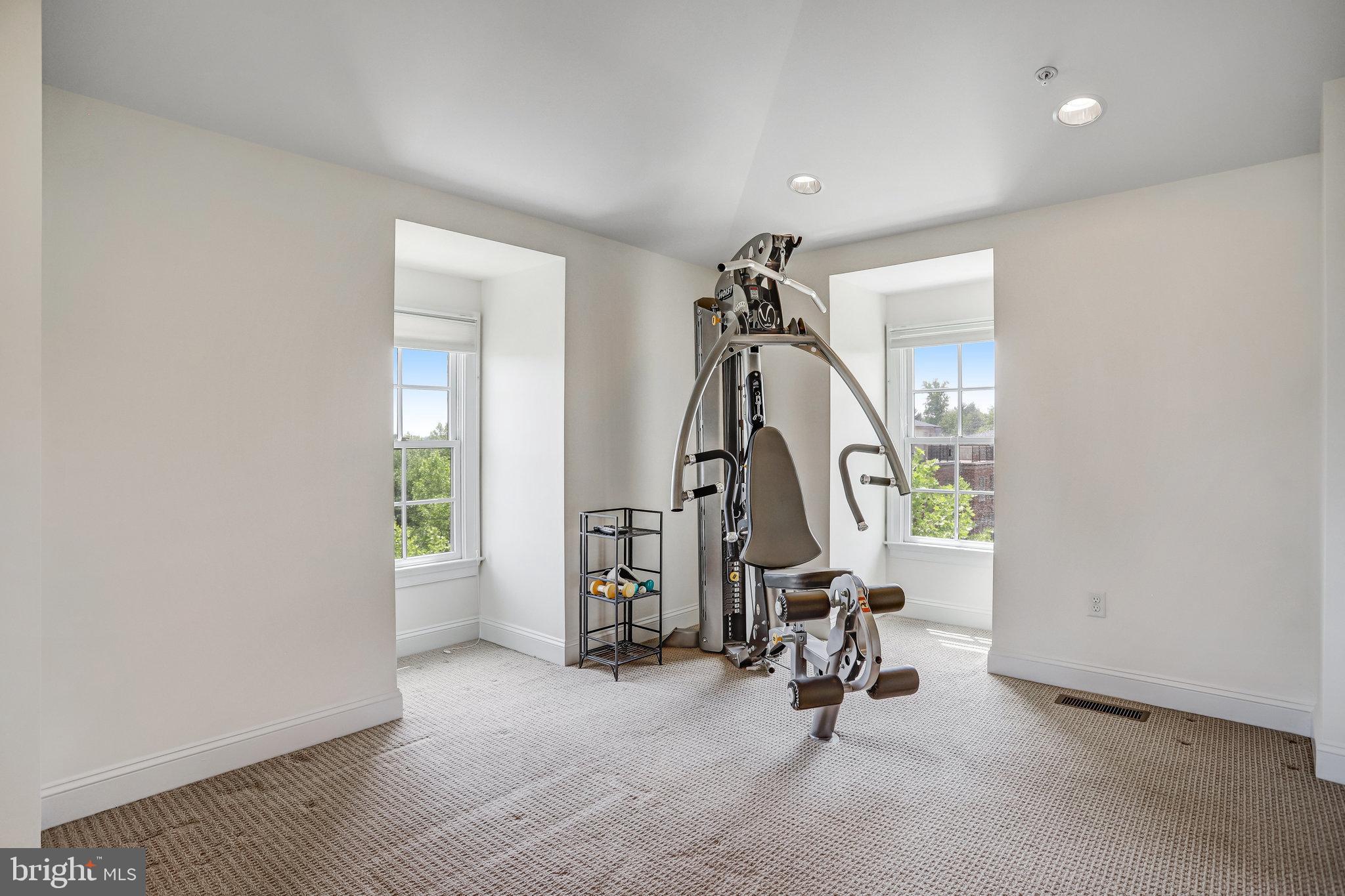 SYMPHONY PARK - Residential