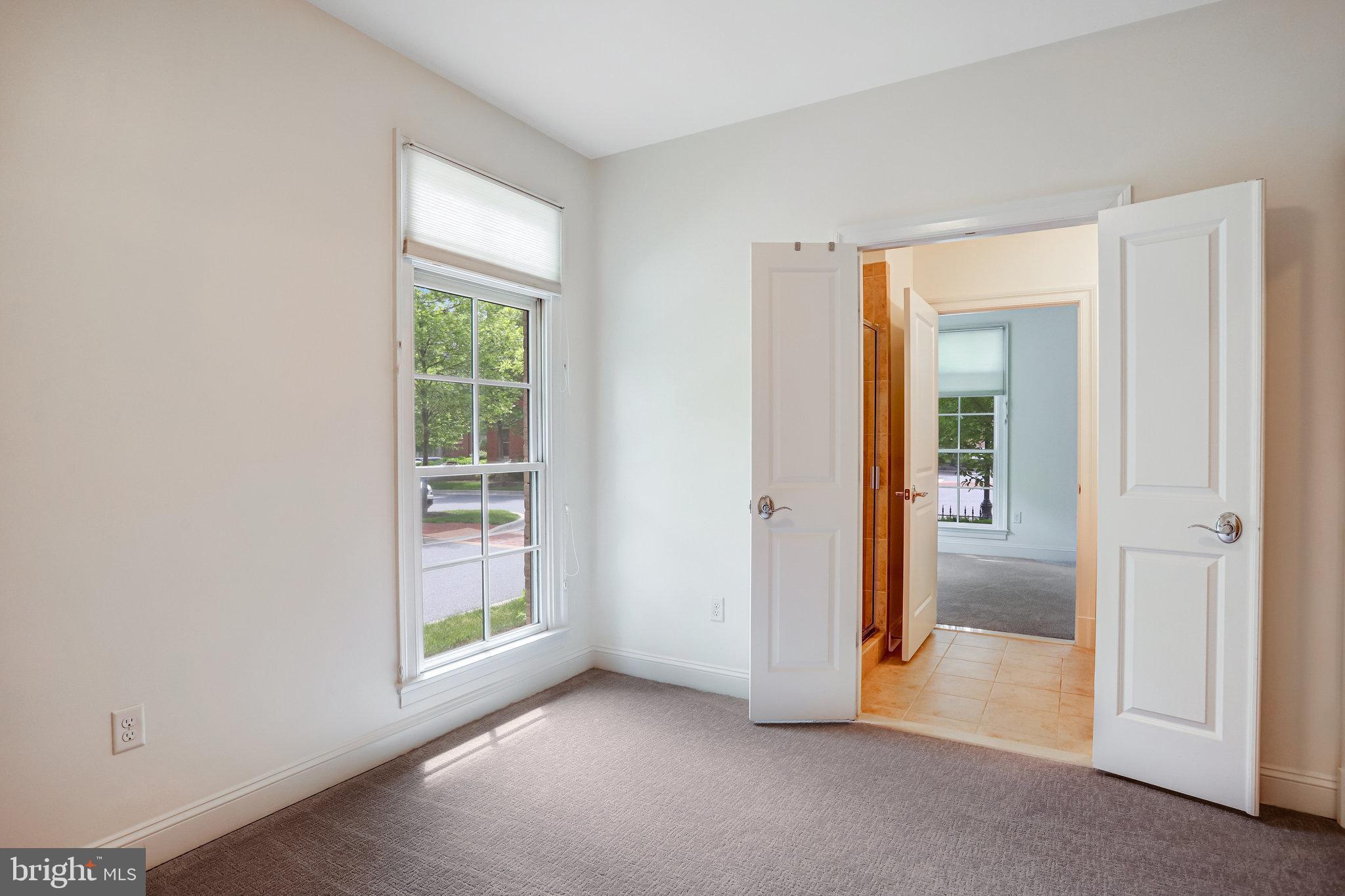 SYMPHONY PARK - Residential