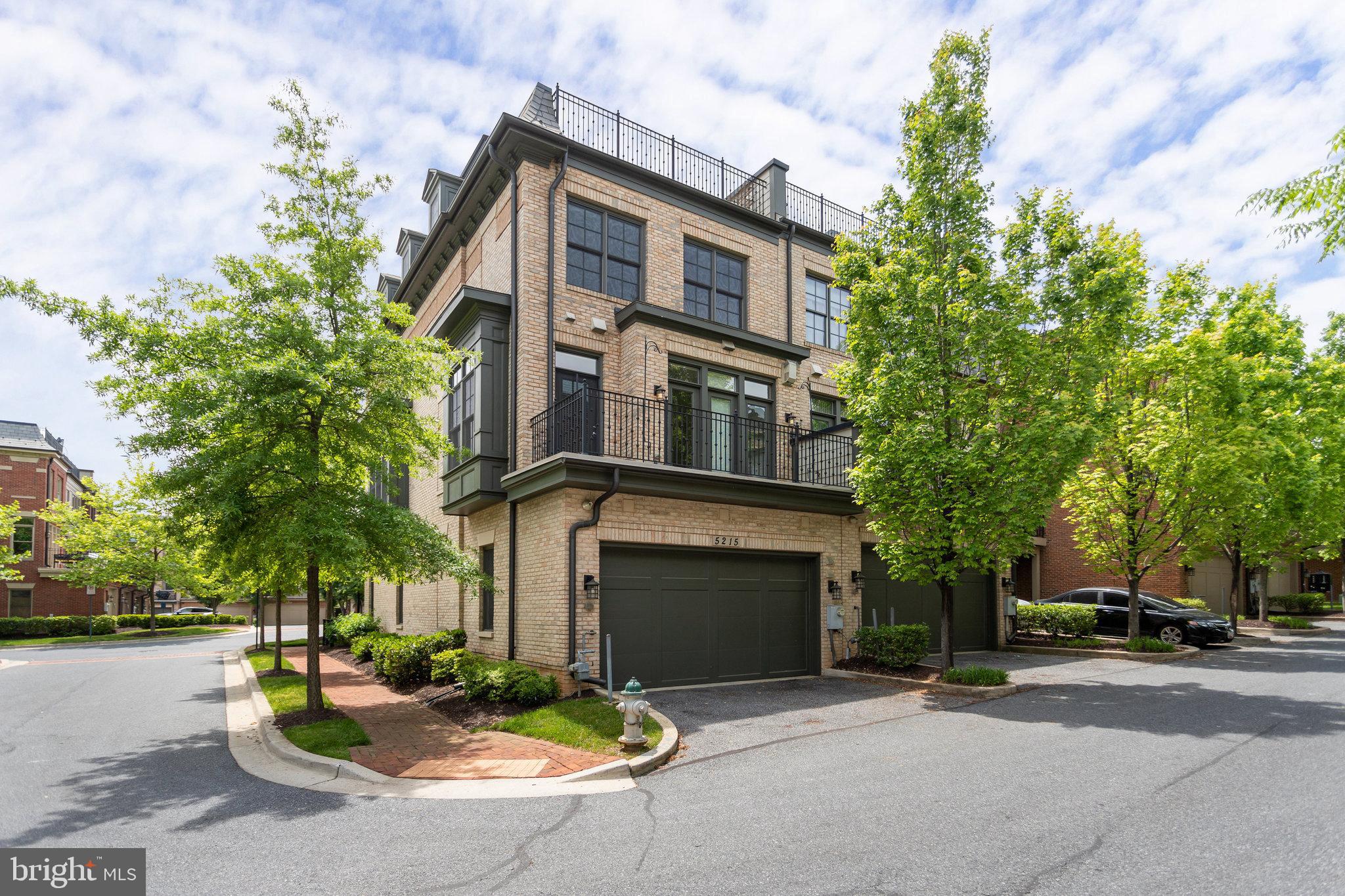 5215 SYMPHONY FOREST LANE