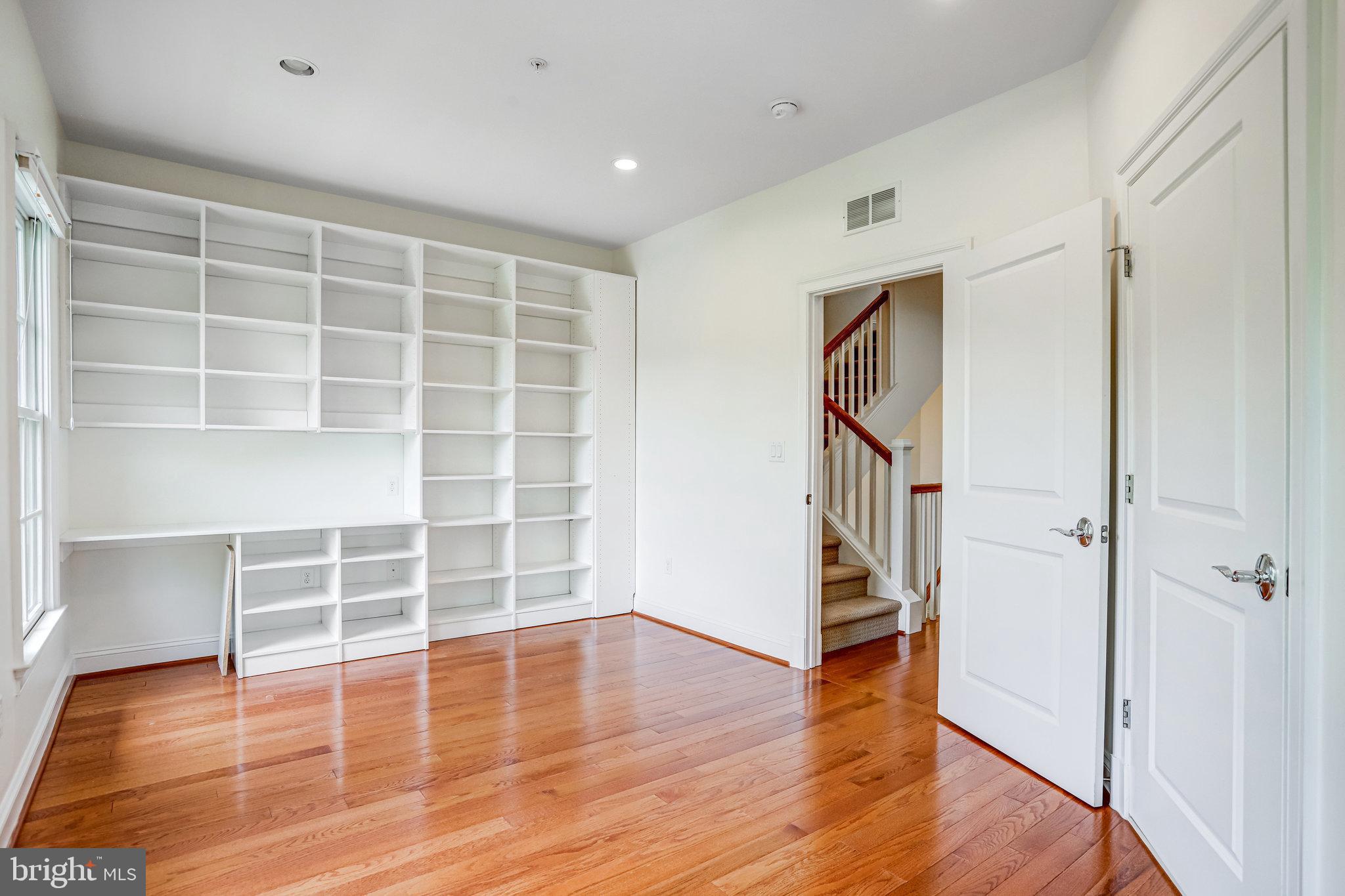 SYMPHONY PARK - Residential