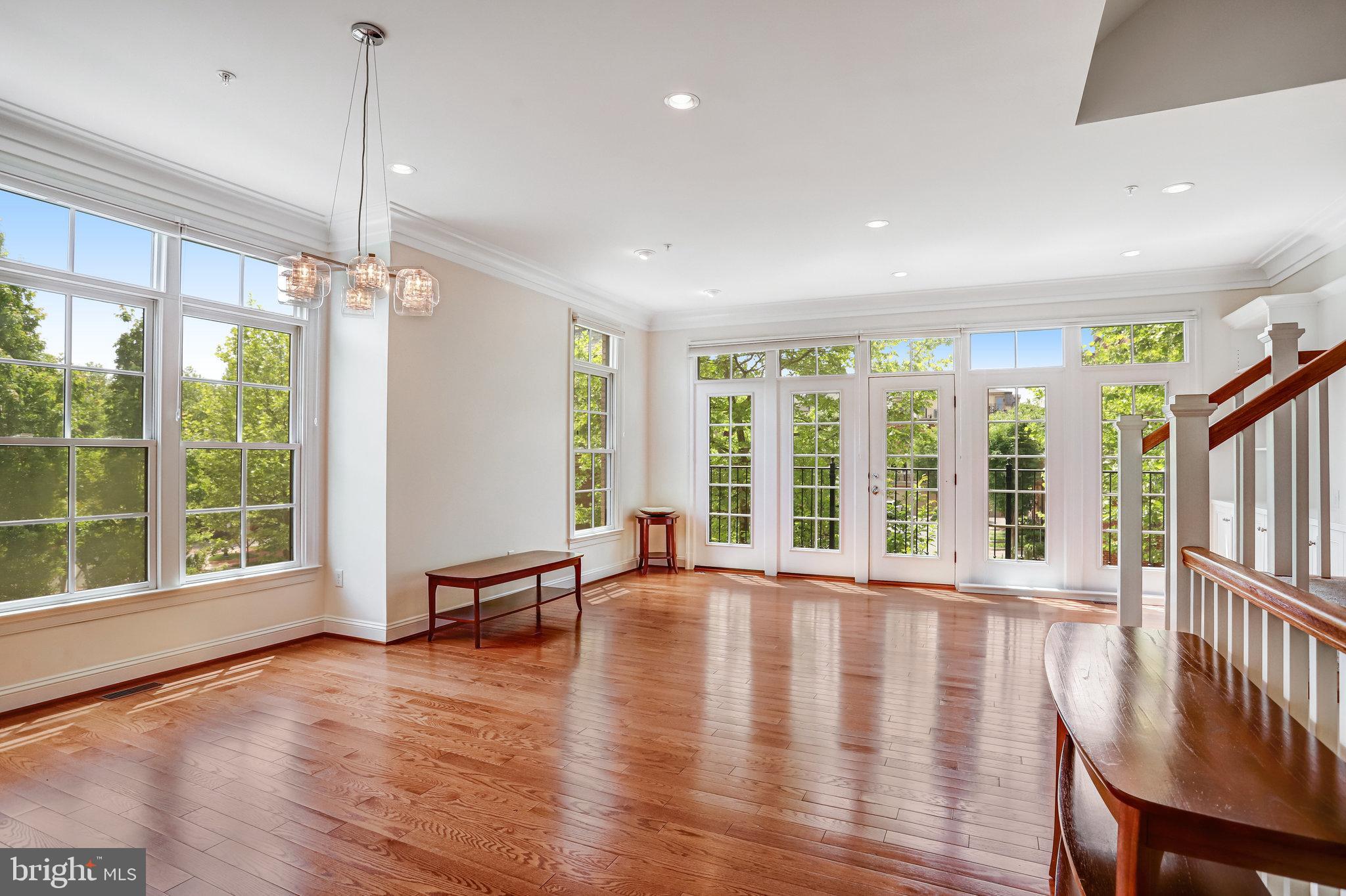 SYMPHONY PARK - Residential