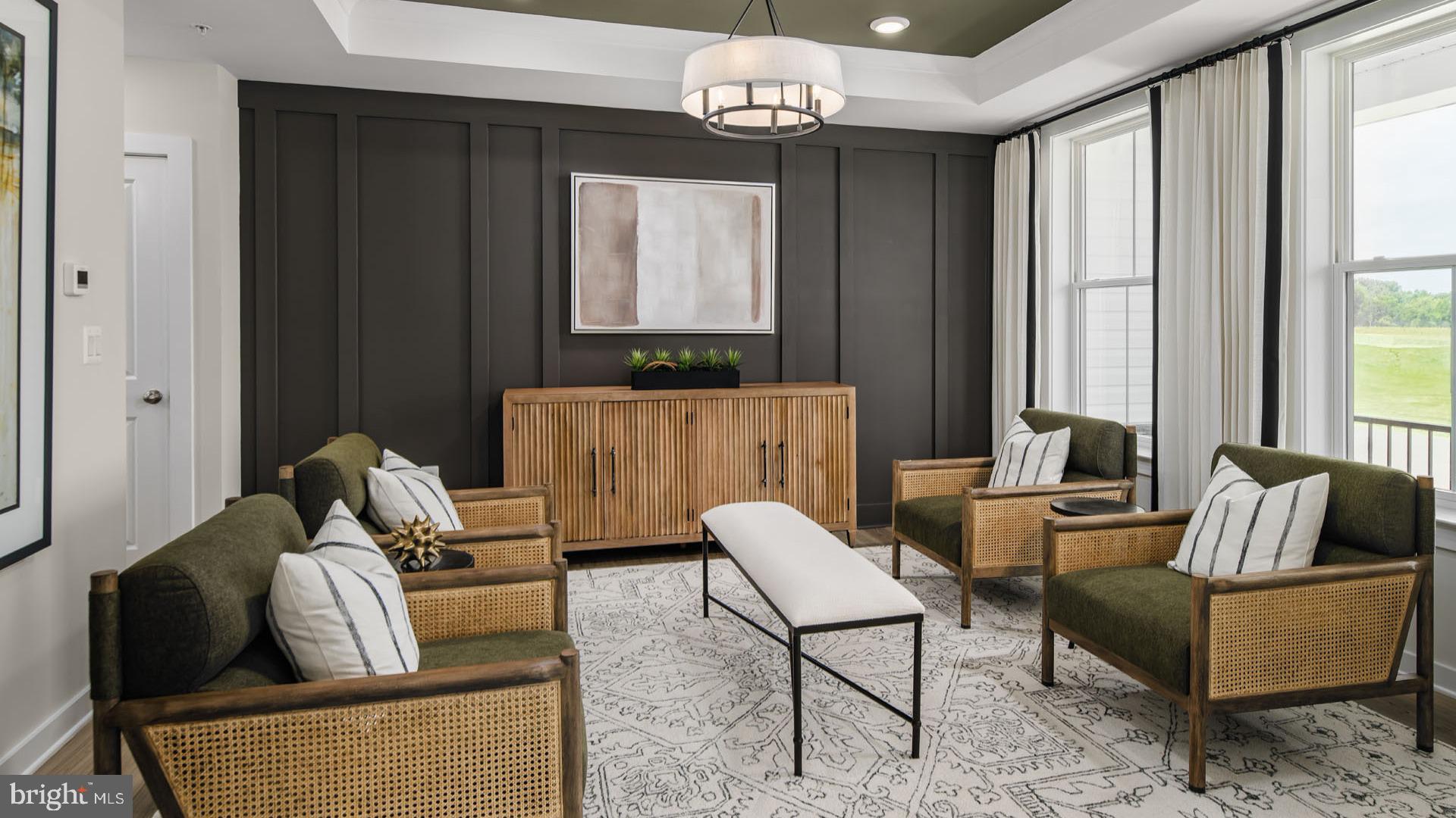 SOUTH LAKE - Residential