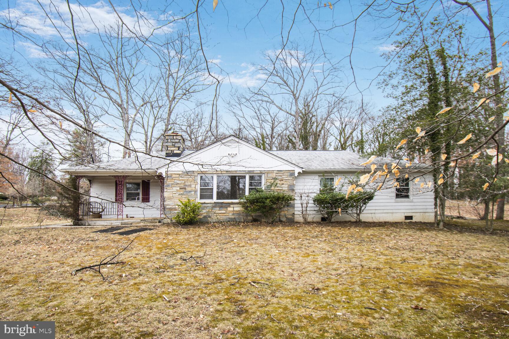 BROOK HILLS ESTATE - Residential Lease