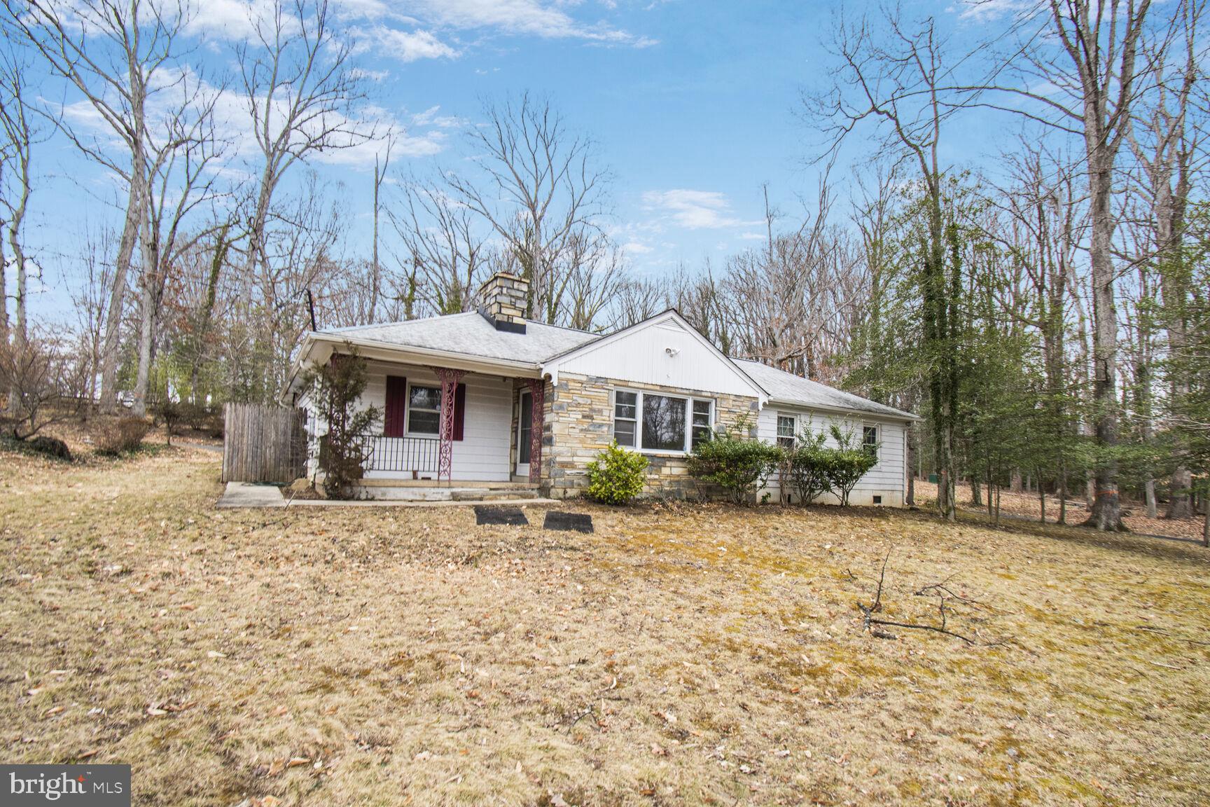 BROOK HILLS ESTATE - Residential Lease