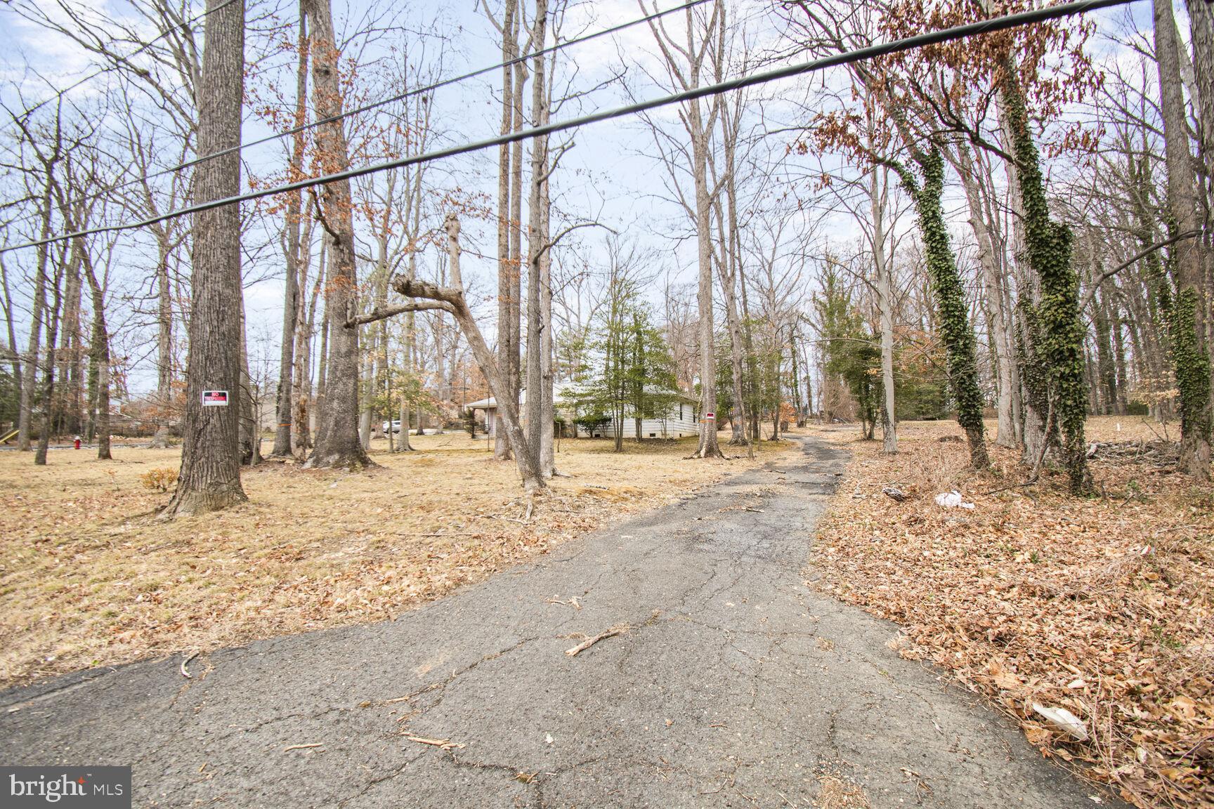 BROOK HILLS ESTATE - Residential Lease