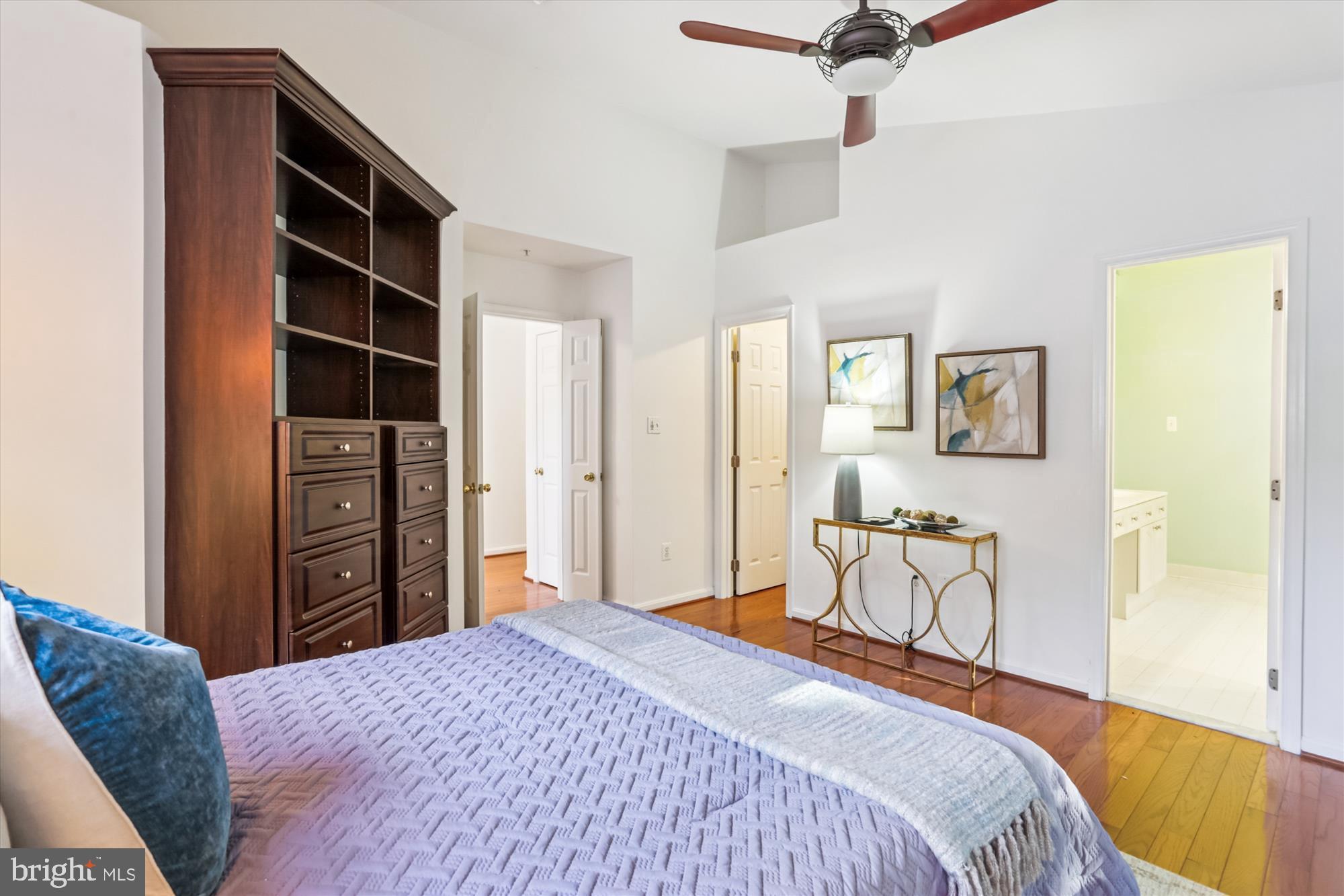 KENSINGTON CROSSING - Residential