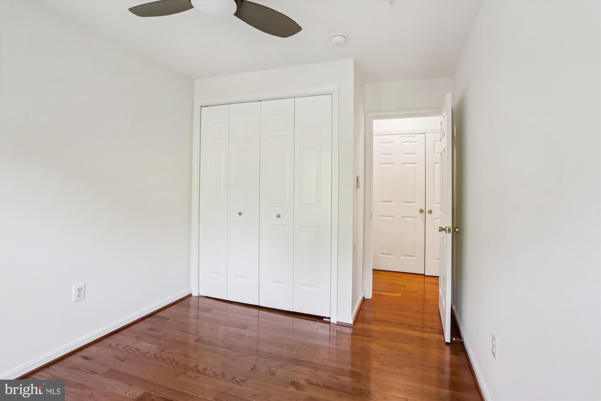 KENSINGTON CROSSING - Residential