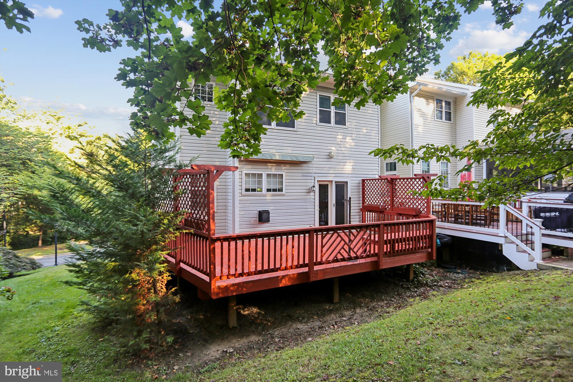 KENSINGTON CROSSING - Residential