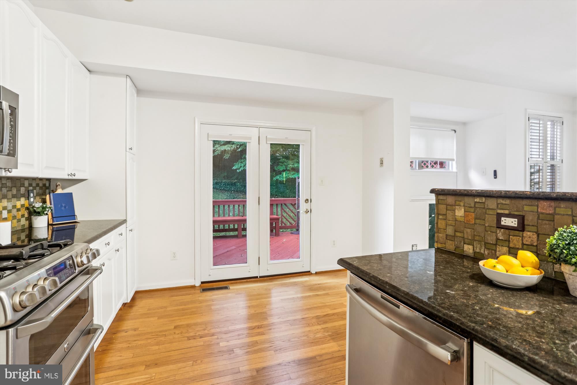 KENSINGTON CROSSING - Residential