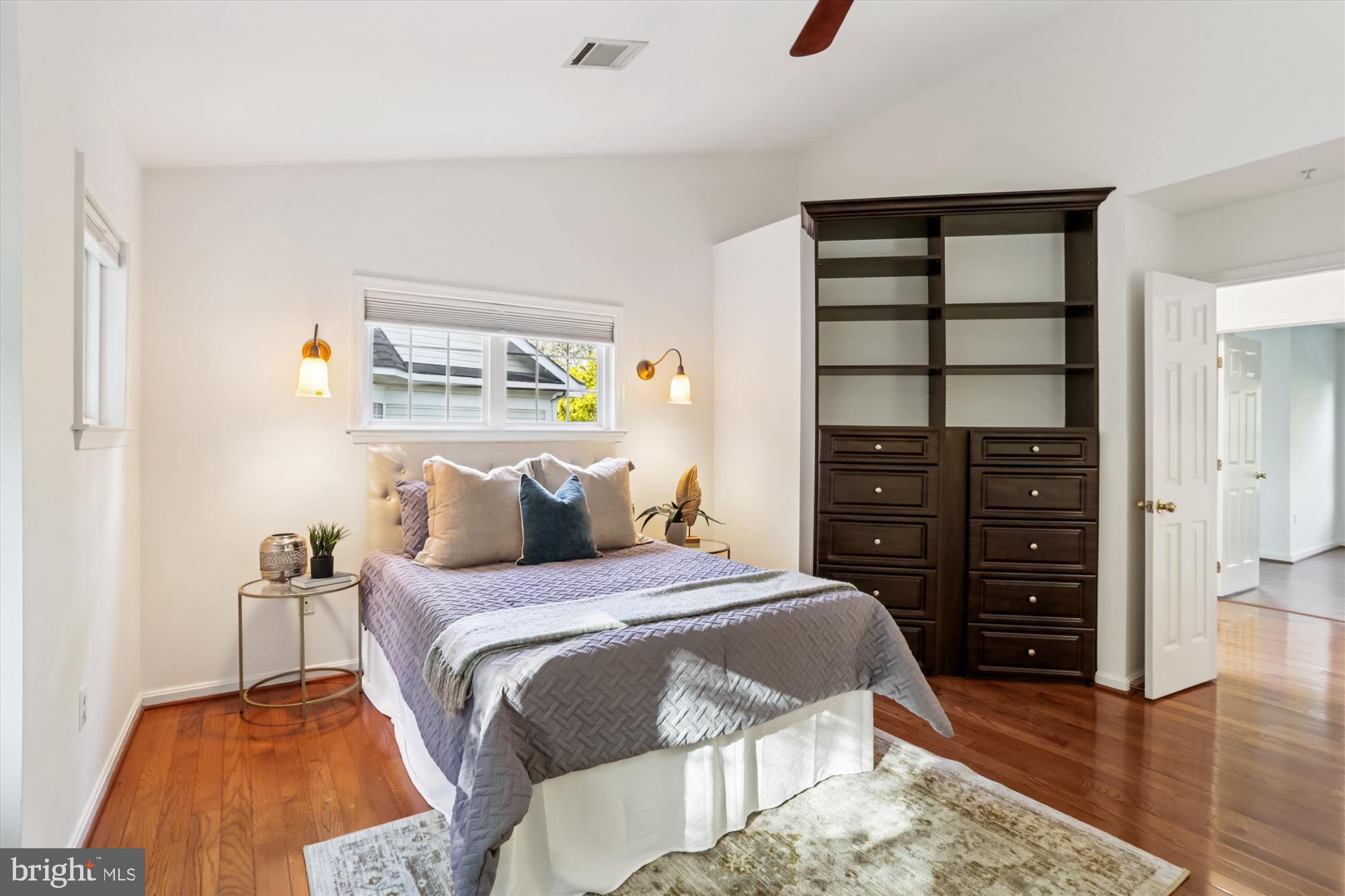 KENSINGTON CROSSING - Residential