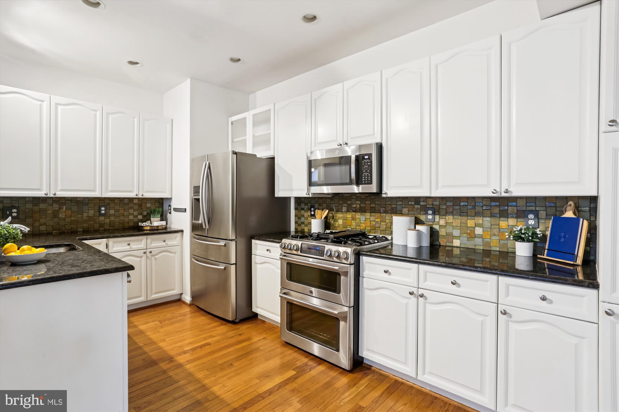 KENSINGTON CROSSING - Residential