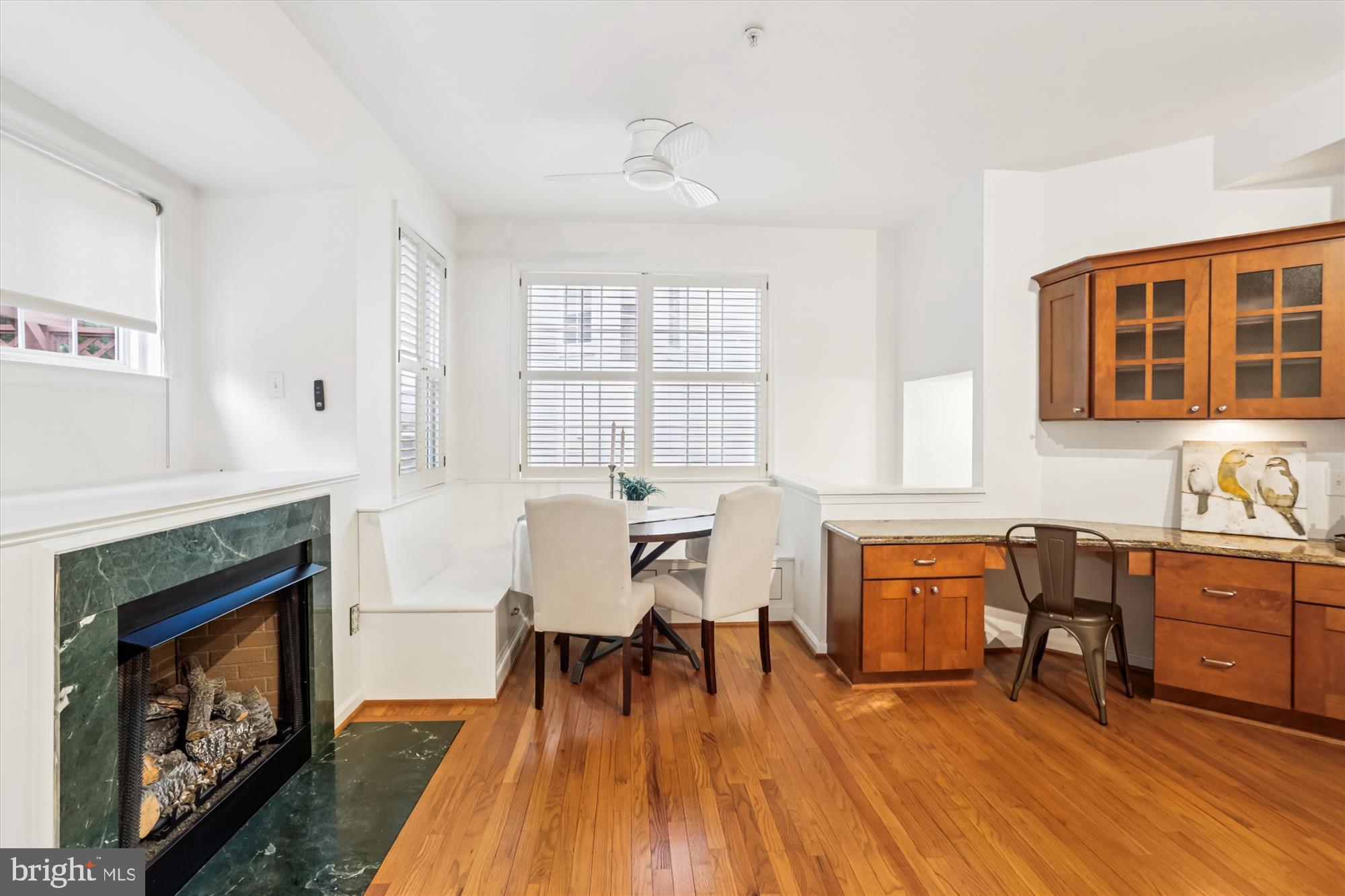 KENSINGTON CROSSING - Residential