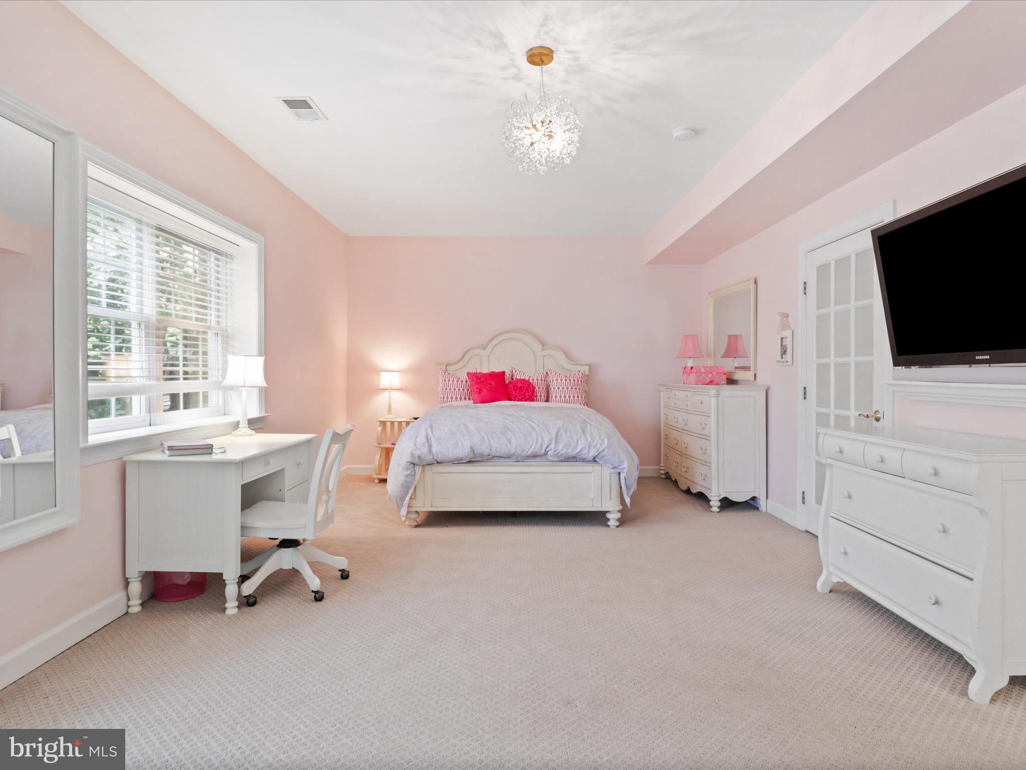 FAIRHUNT ESTATES - Residential