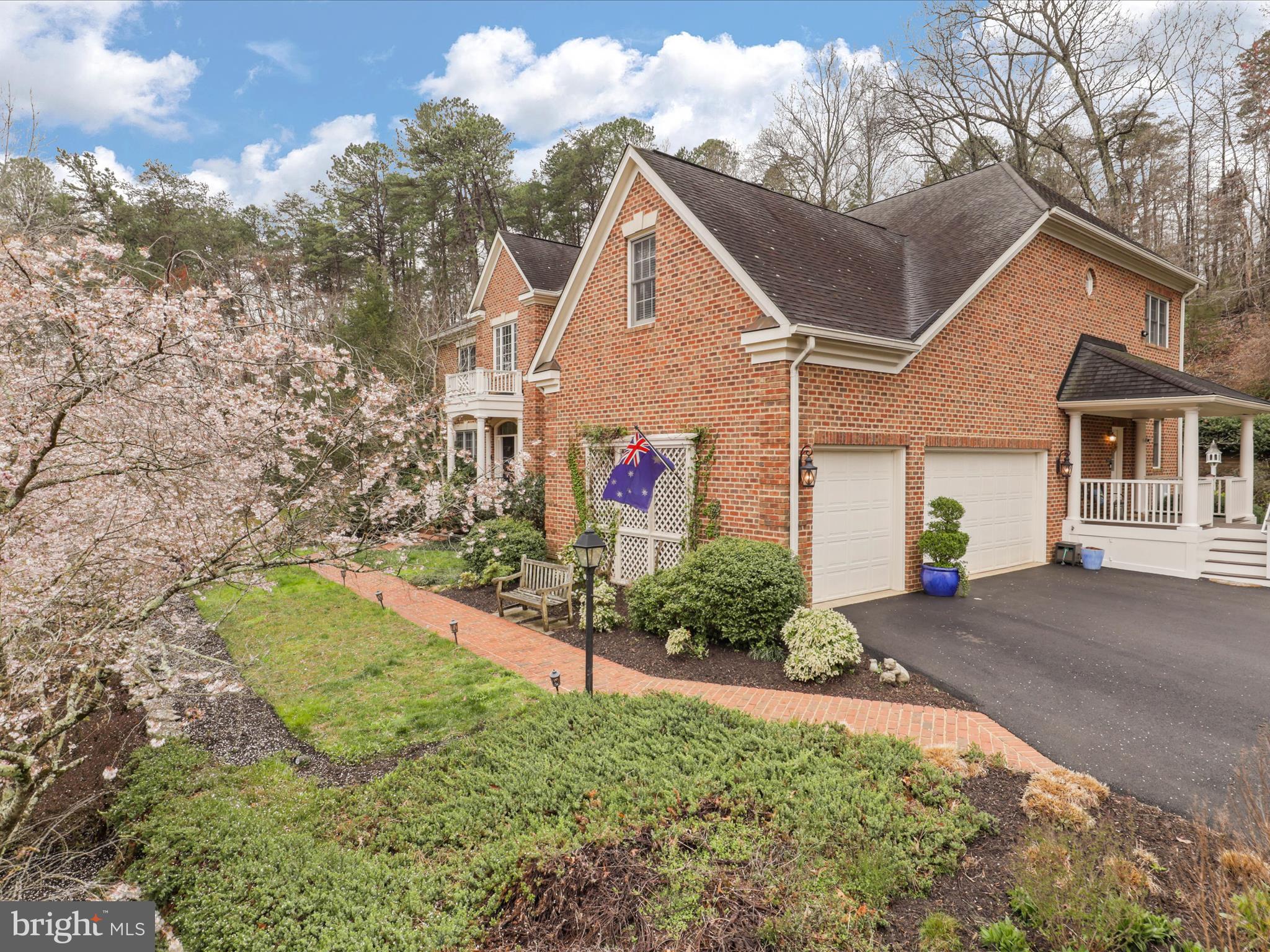 FAIRHUNT ESTATES - Residential