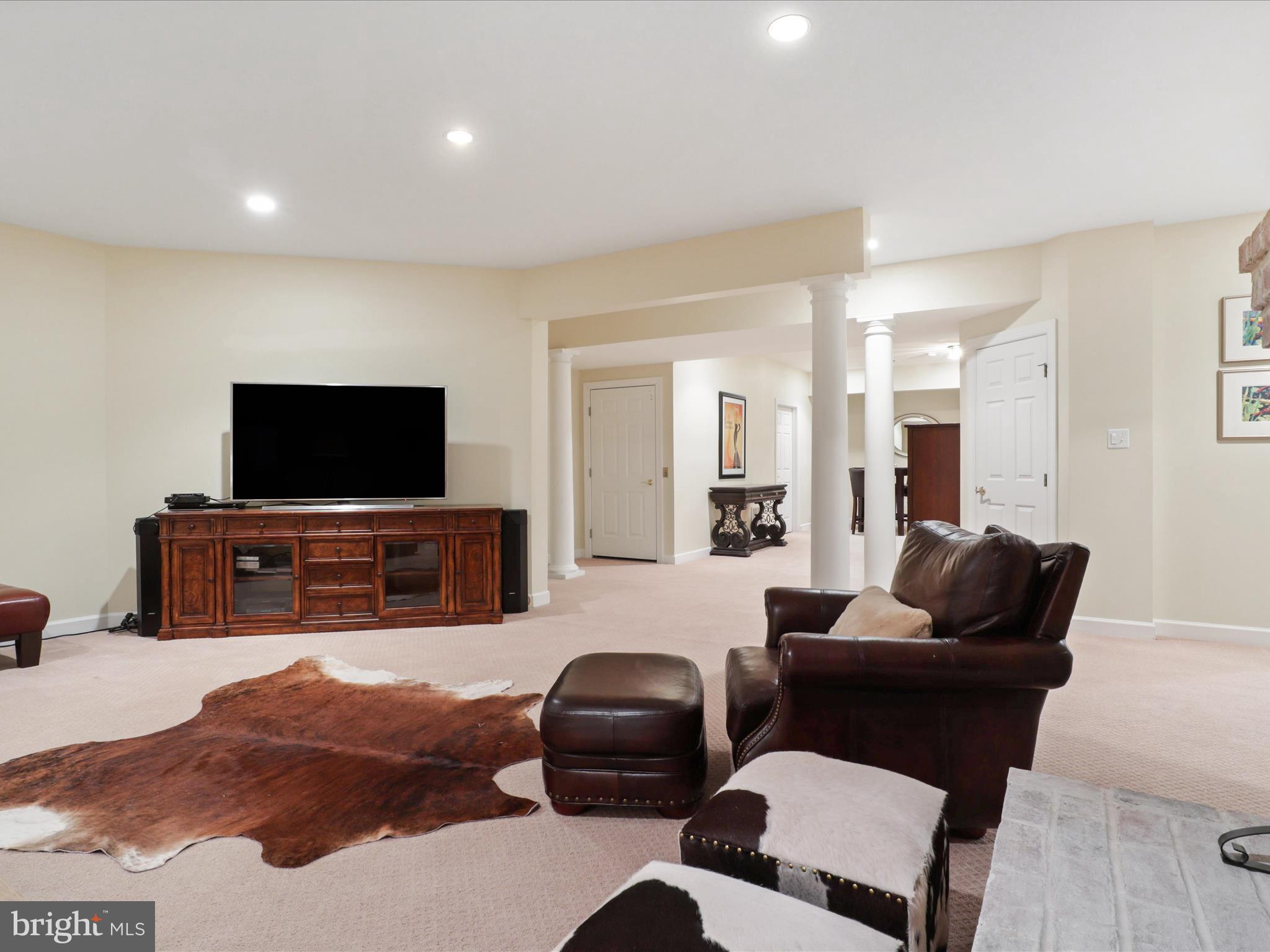 FAIRHUNT ESTATES - Residential