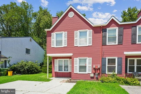 Townhouse For Sale - 8 Nova Court<br/> Gloucester County, SEWELL, NJ 08080