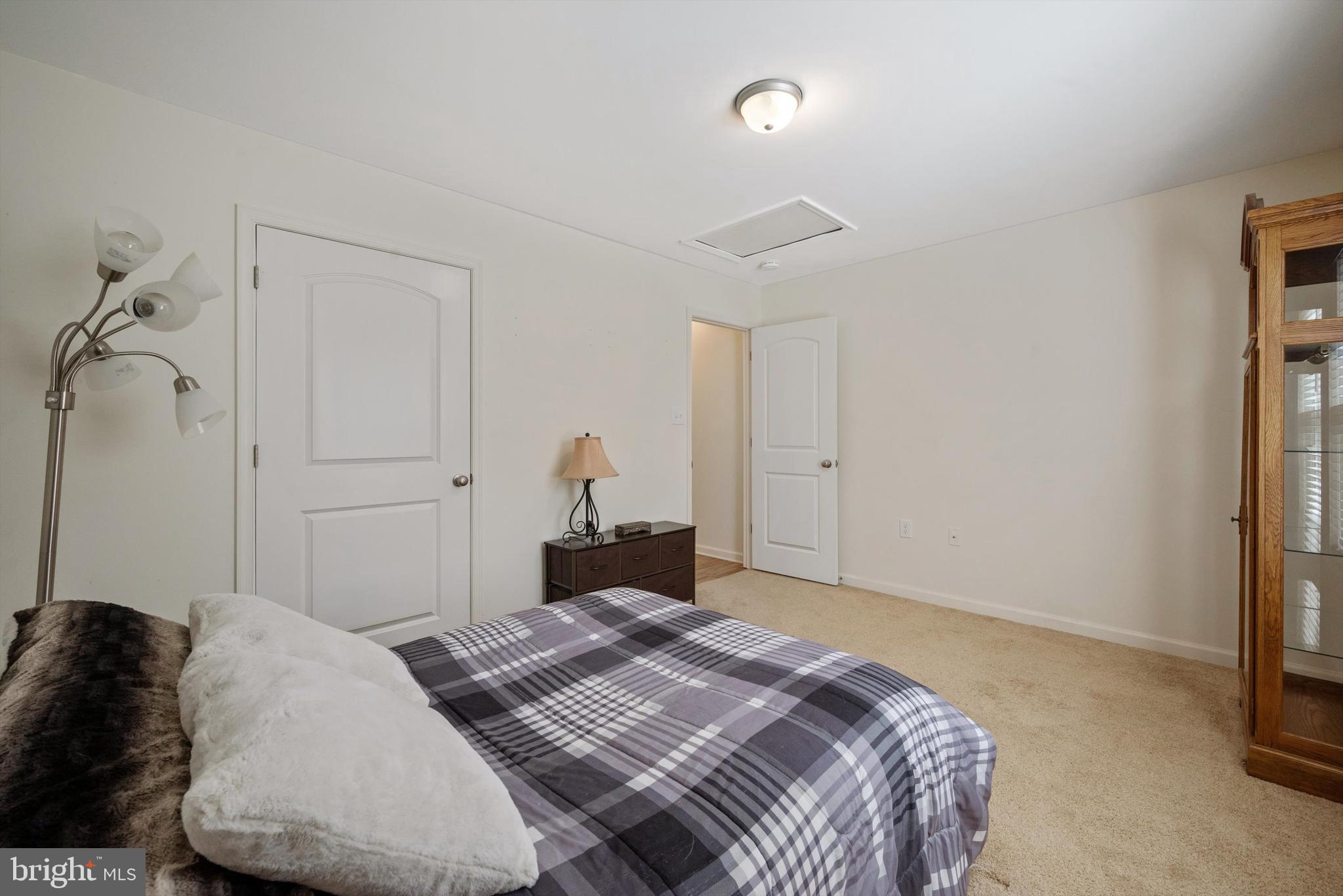 SHANNONDALE - Residential