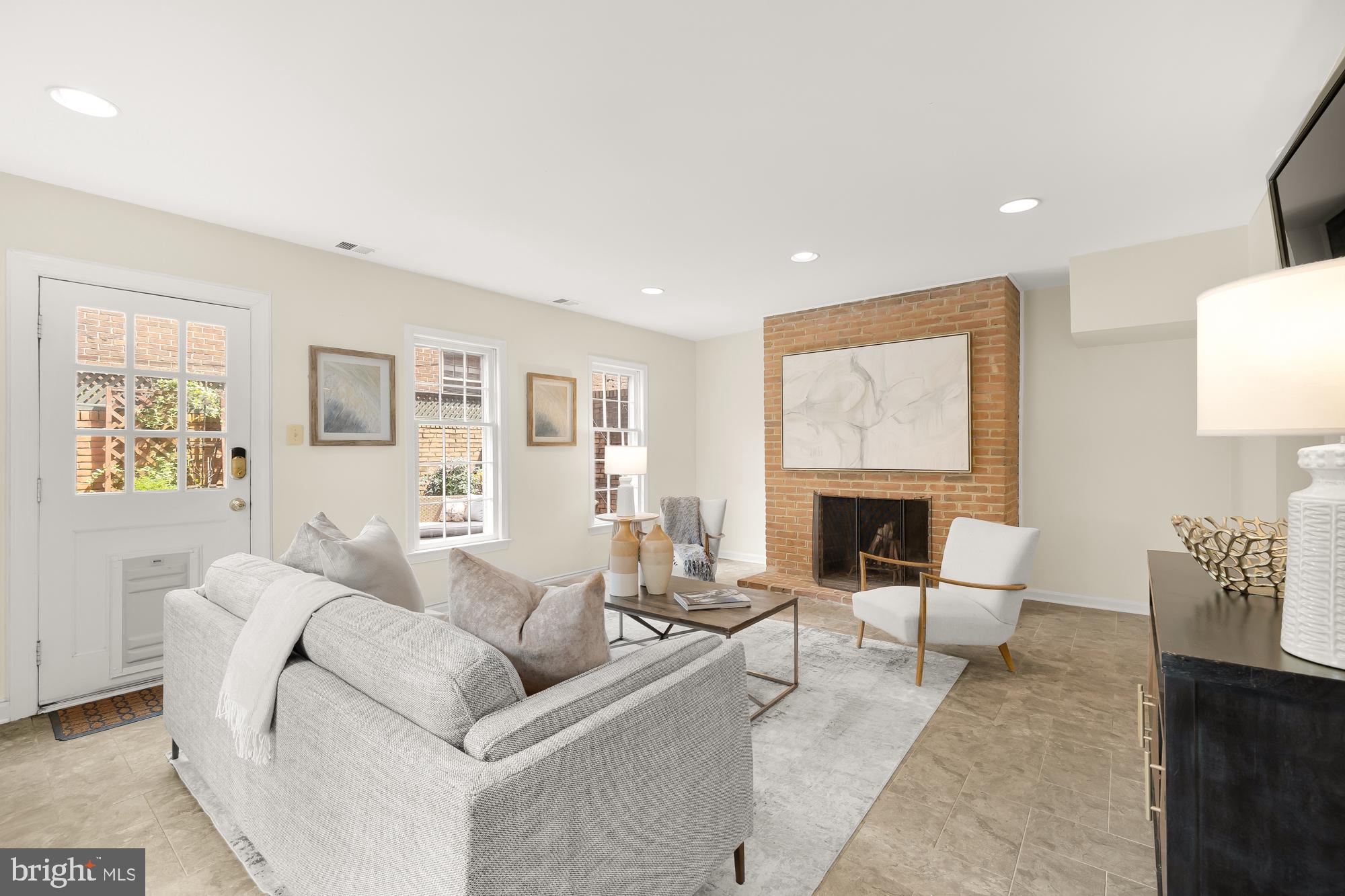 POMMANDER WALK - Residential