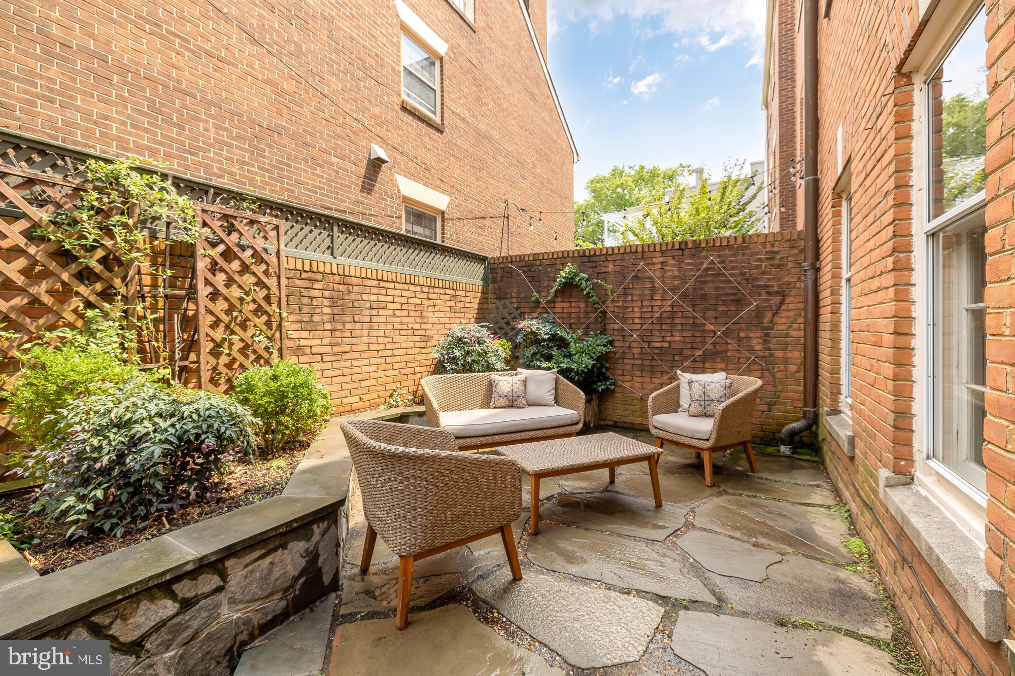 POMMANDER WALK - Residential