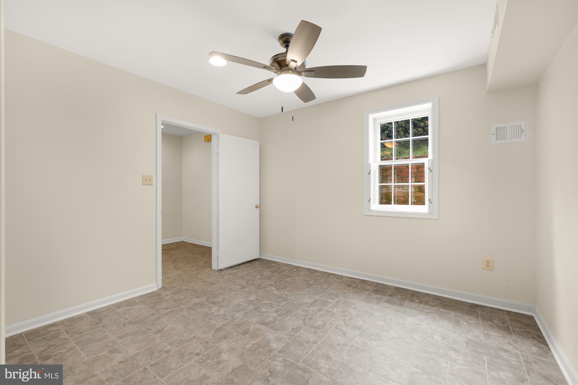 POMMANDER WALK - Residential