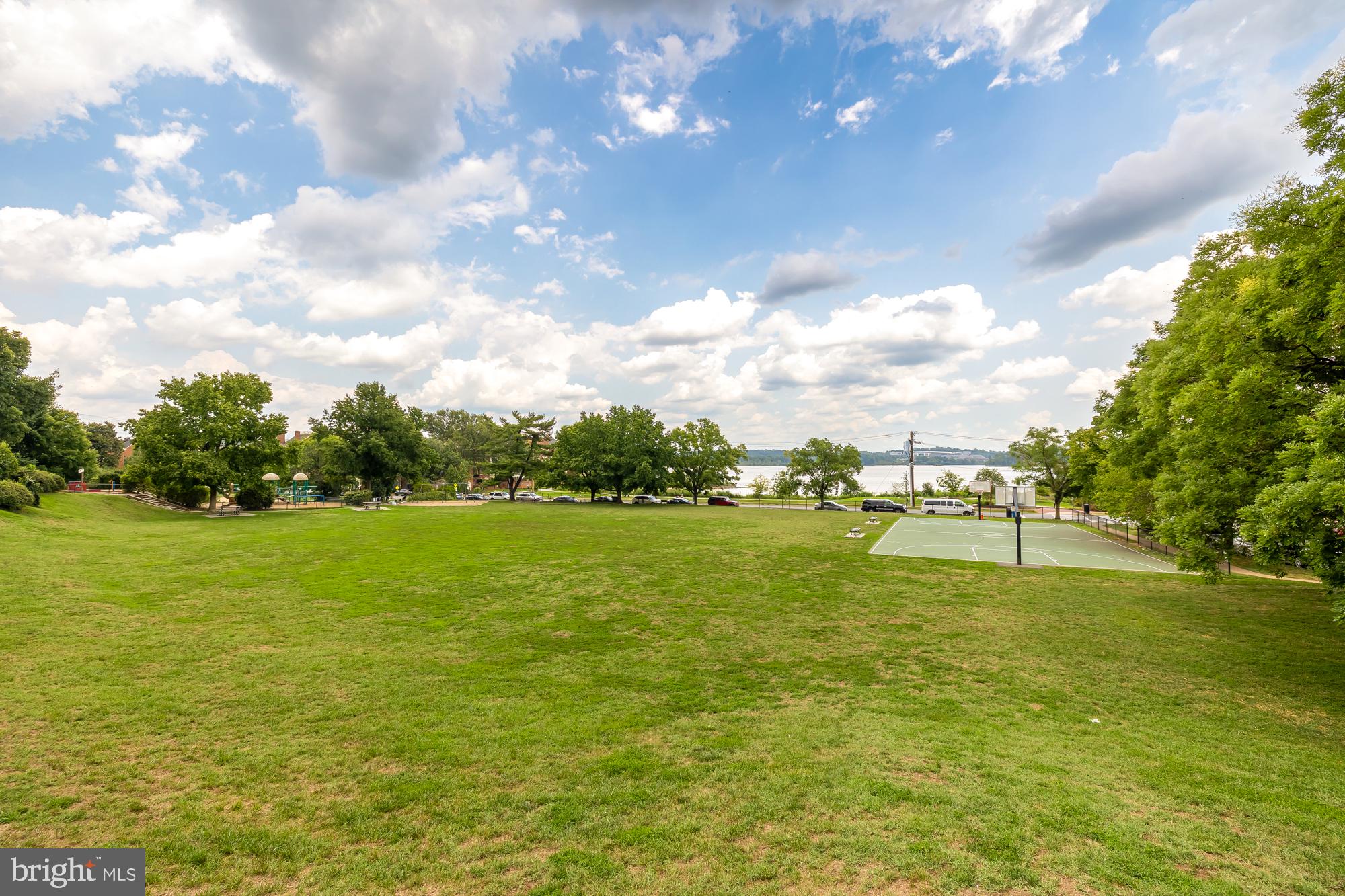 POMMANDER WALK - Residential