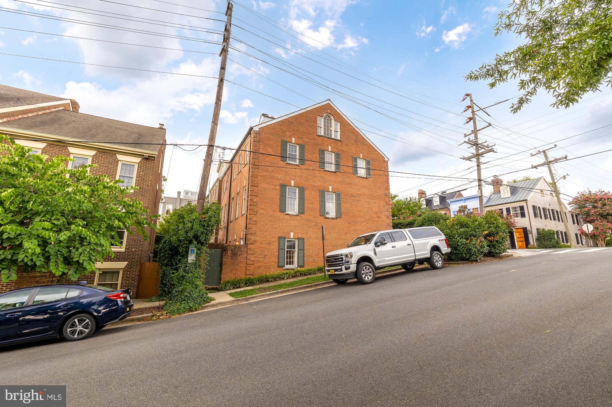 POMMANDER WALK - Residential