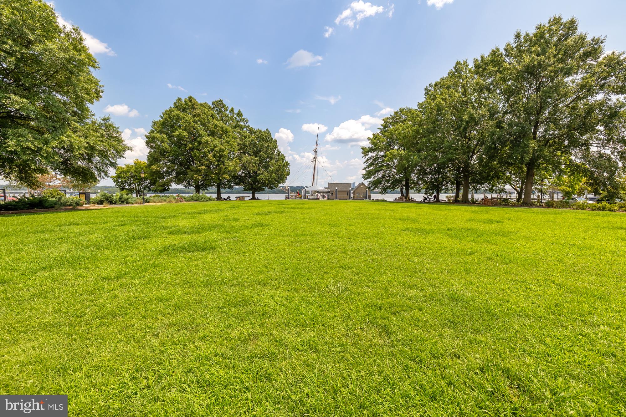 POMMANDER WALK - Residential