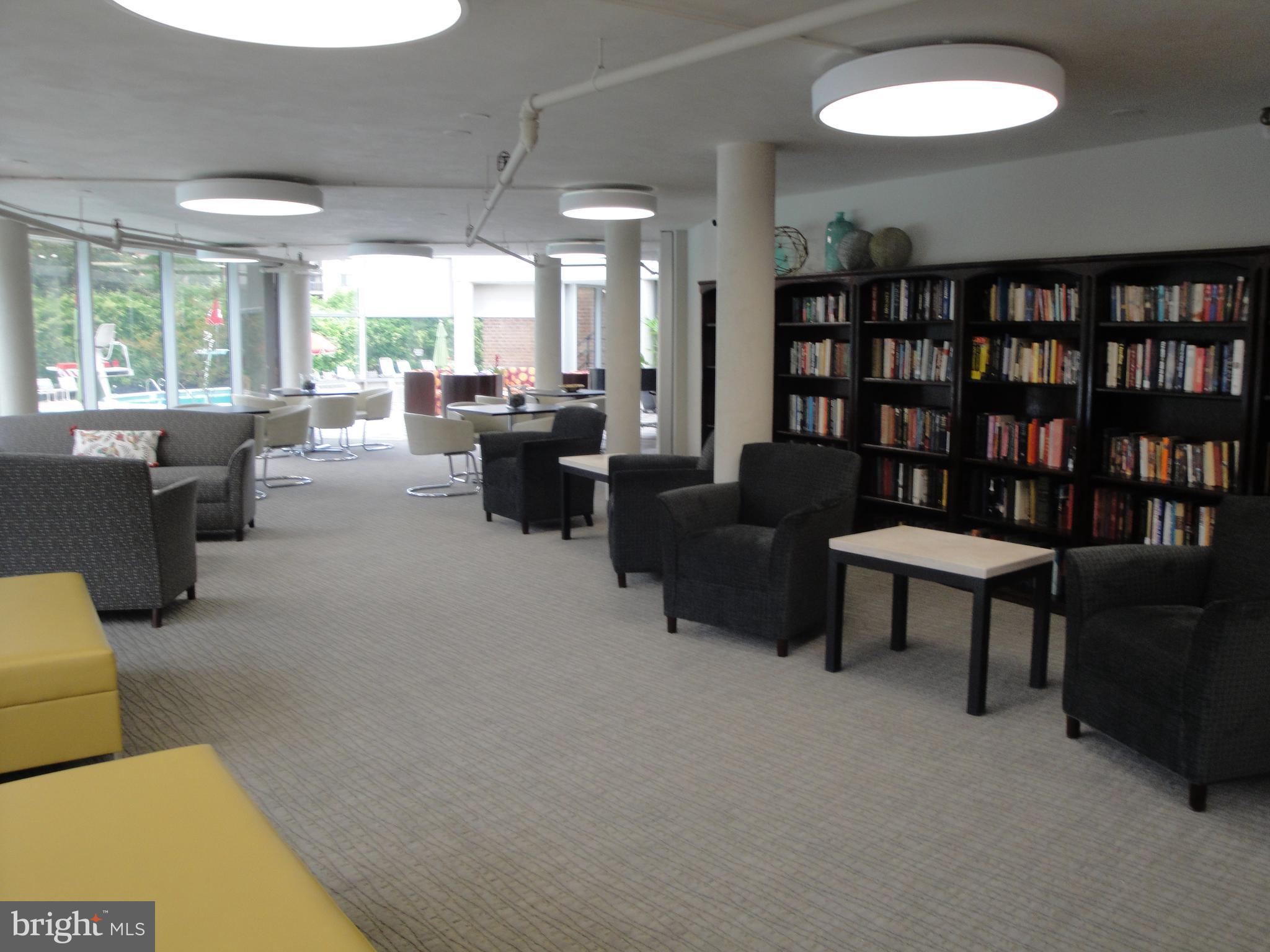 ROTONDA - Residential Lease