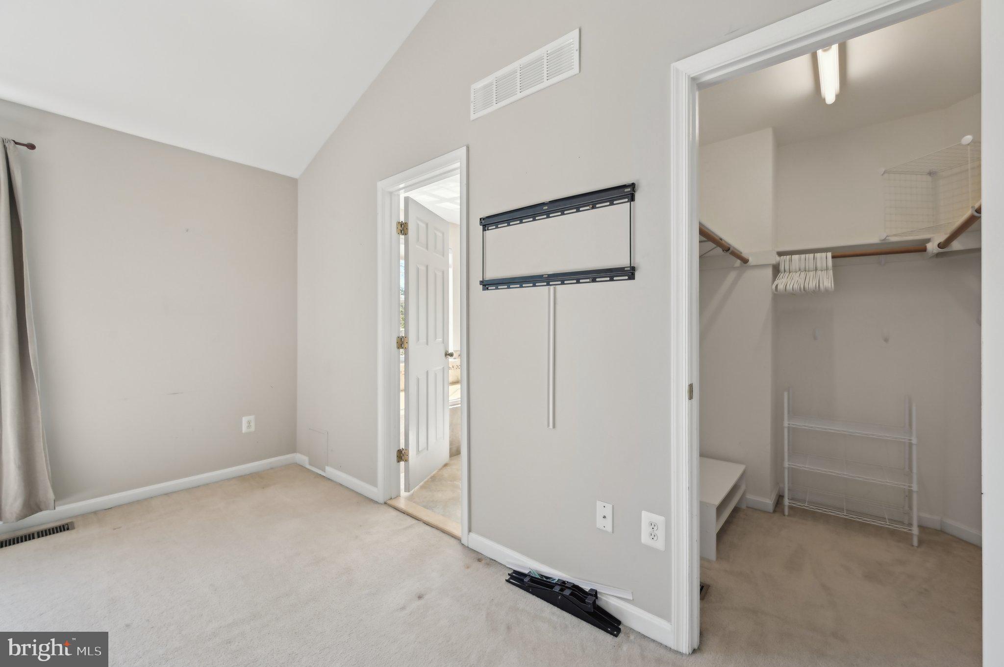 SUNRISE BEACH - Residential