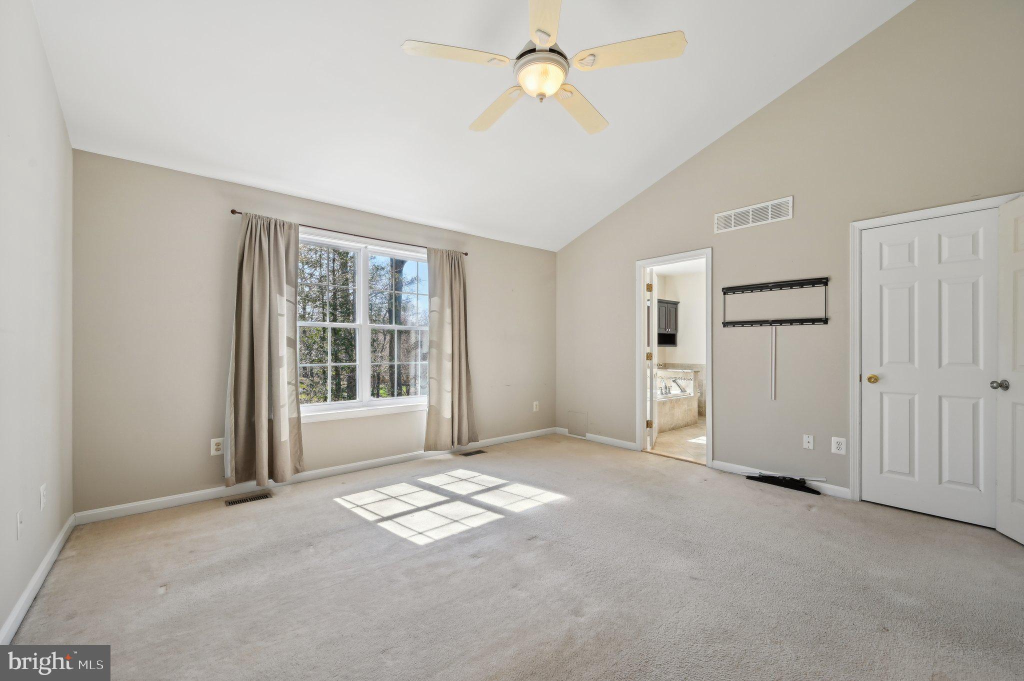 SUNRISE BEACH - Residential