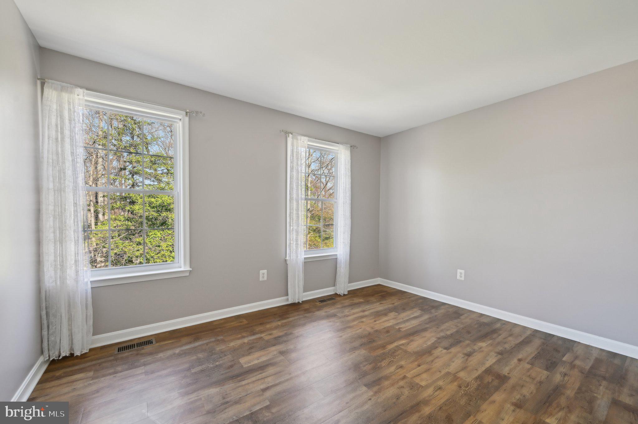 SUNRISE BEACH - Residential